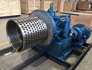 Sistema di centrifugazione a spinta per la separazione continua di cristalli e disidratazione del sale