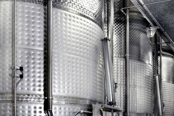 Il laser ha saldato il carro armato del rivestimento del piatto del cuscino 150L per il sistema della fabbrica di birra